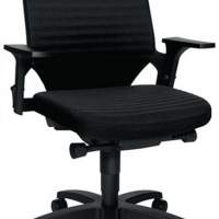 Bürodrehstuhl schwarzmit Autosynchrontechnik Sitz-H.420-550mm mit Armlehnen