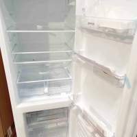 Paquete frigorífico empotrado - devolución de mercancías